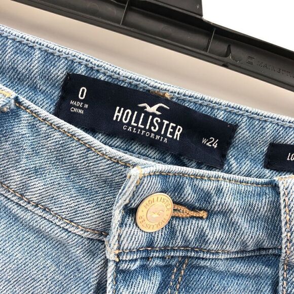 Hollister Low Rise Short Short Floral Embroidered cuff 0/24w - Picture 5 of 11